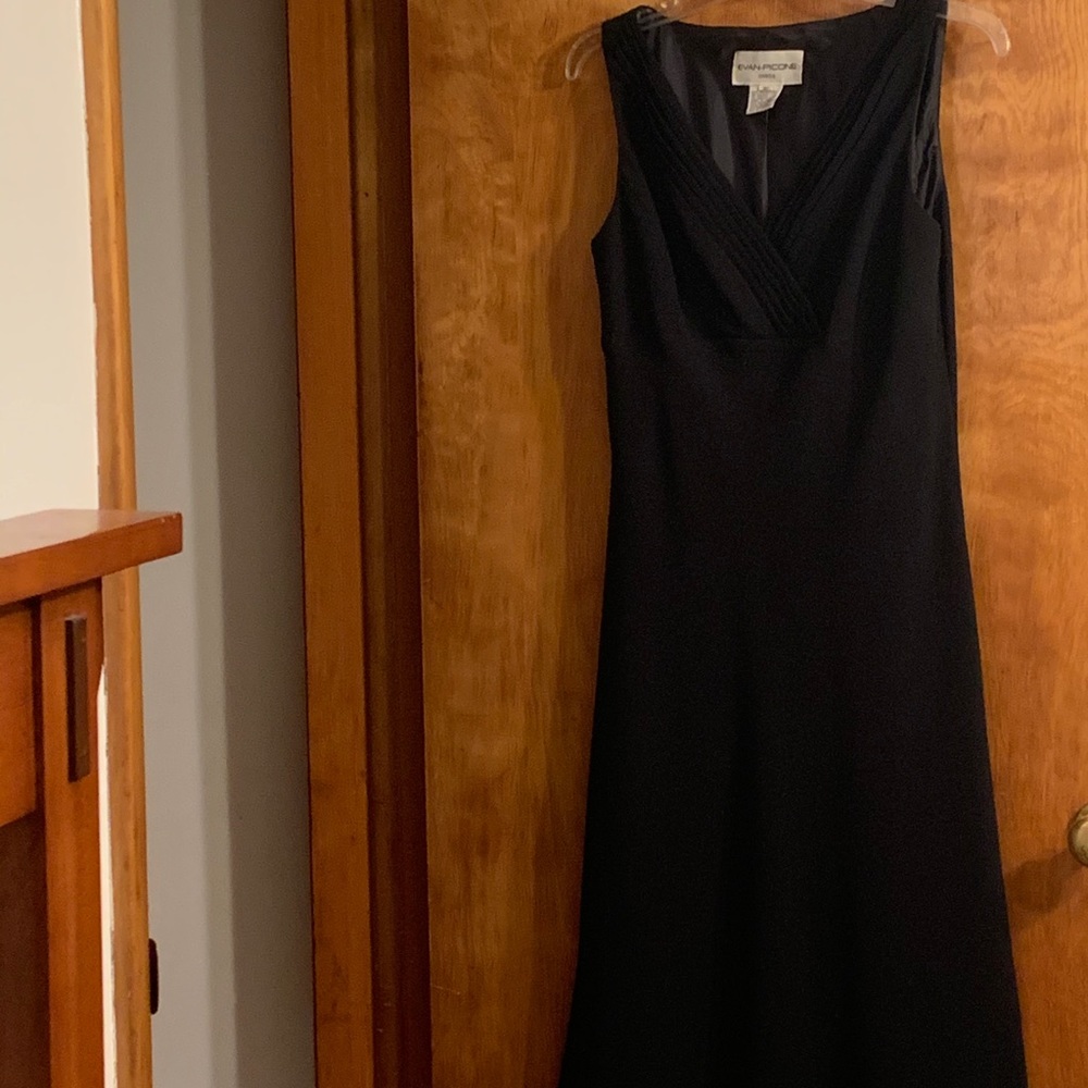V neck Little black dress